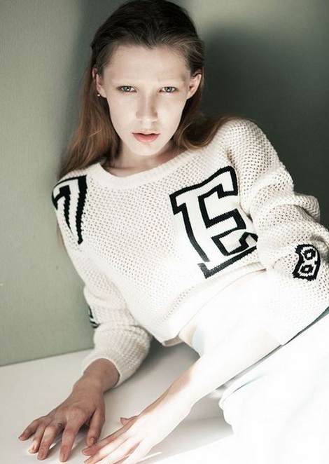 Valery Shatilova is now represented by The Fabbrica (Milano)